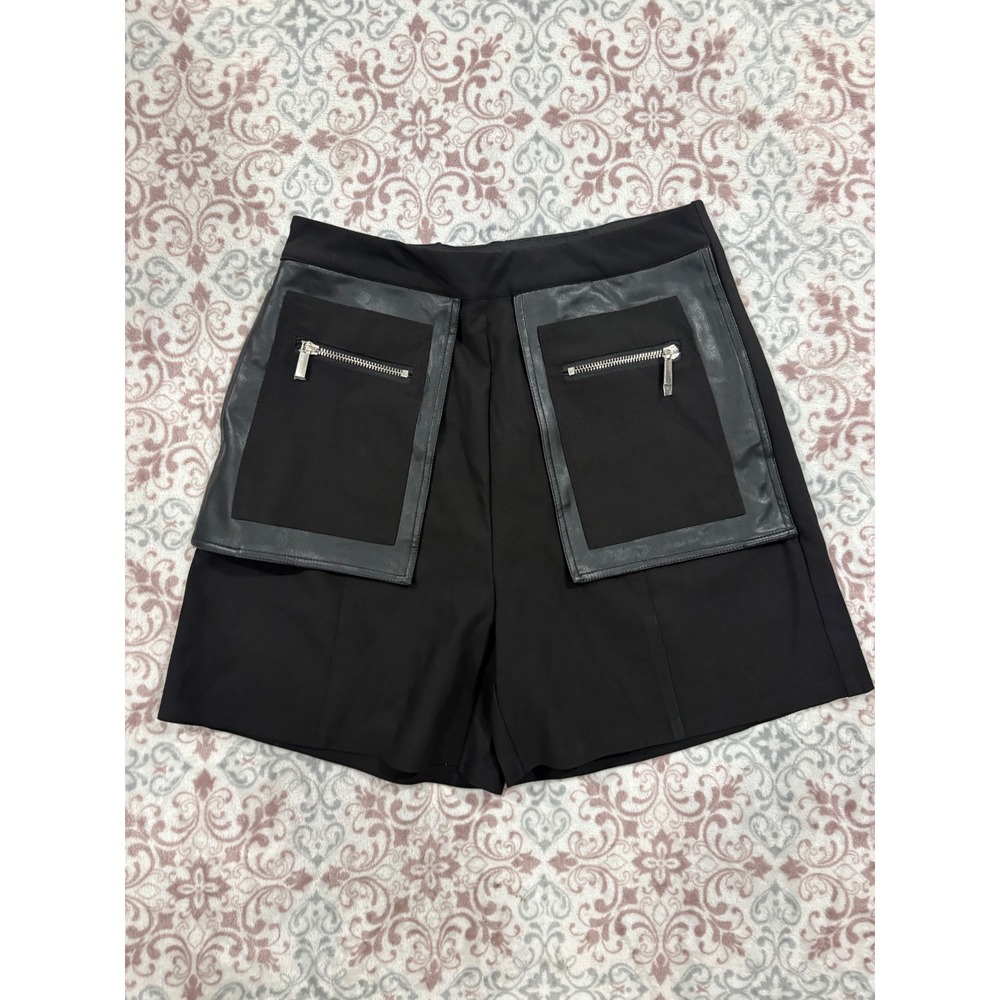 Maniere De Voir Black Vegan Leather Trim Cargo Shorts High Waisted Size 12 NEW